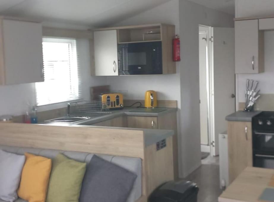 Sea Breeze, Modern, Cosy Holiday Home Haverigg المظهر الخارجي الصورة