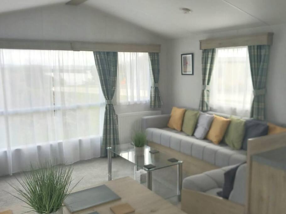 Sea Breeze, Modern, Cosy Holiday Home Haverigg المظهر الخارجي الصورة
